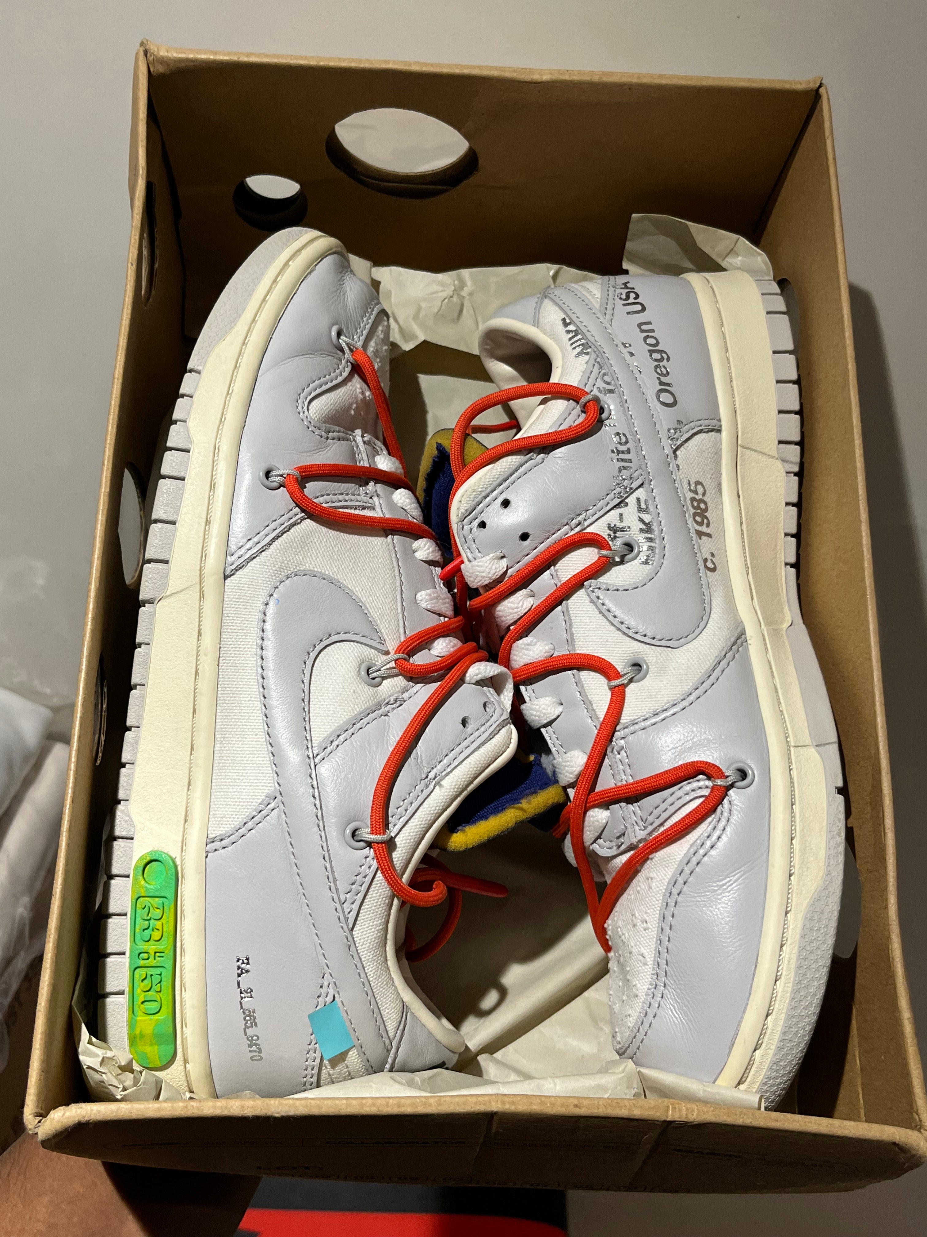 OFF WHITE DUNKS LOT 23